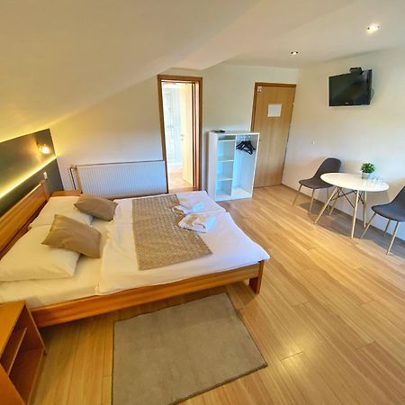 16 Lakes Guesthouse Grabovac  Εξωτερικό φωτογραφία